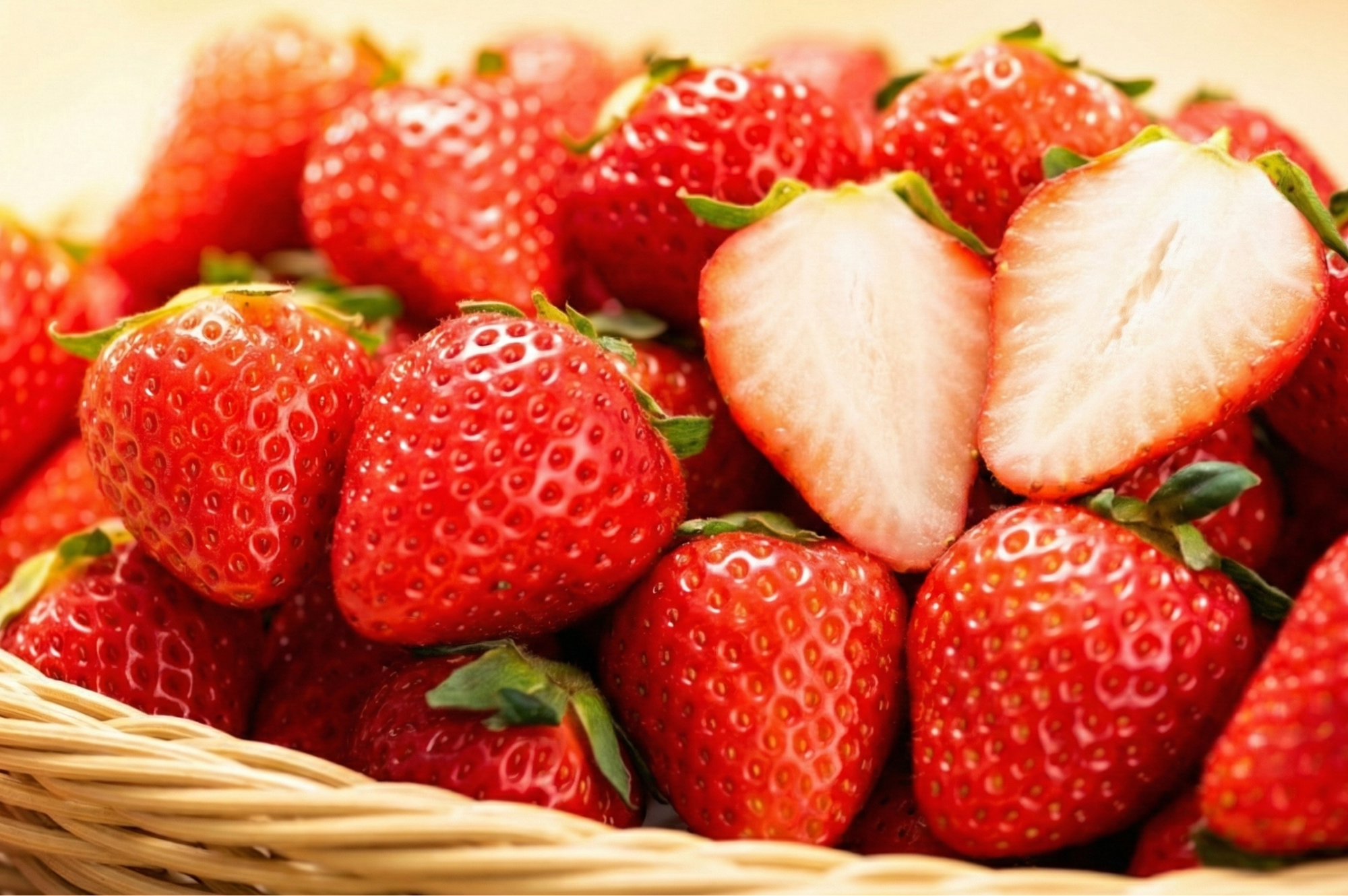 สตรอว์เบอร์รีสดจากสวนในญี่ปุ่น