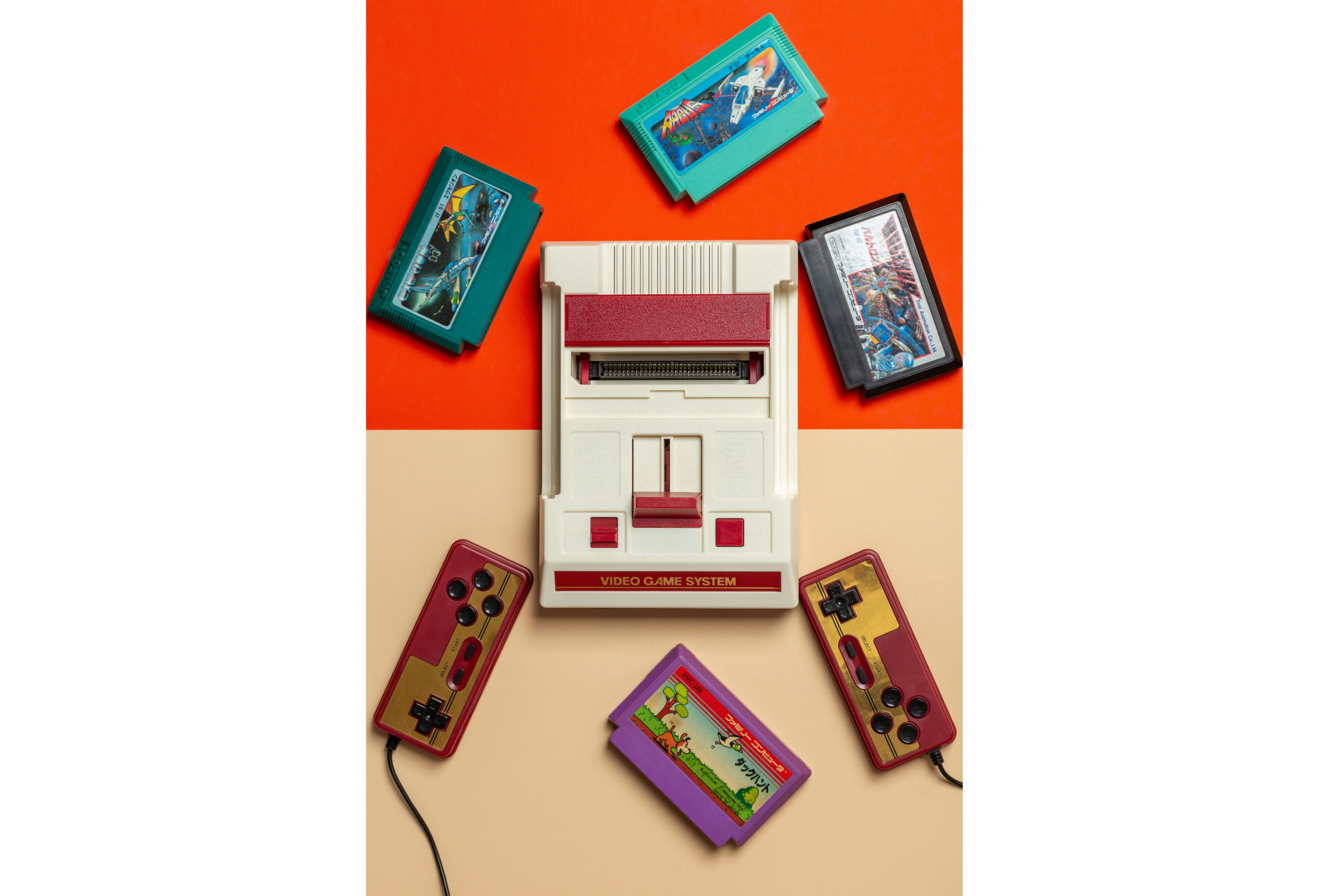 การเปลี่ยนผ่านจากยุคเกมตลับสู่ยุคเกมรูปแบบ CD