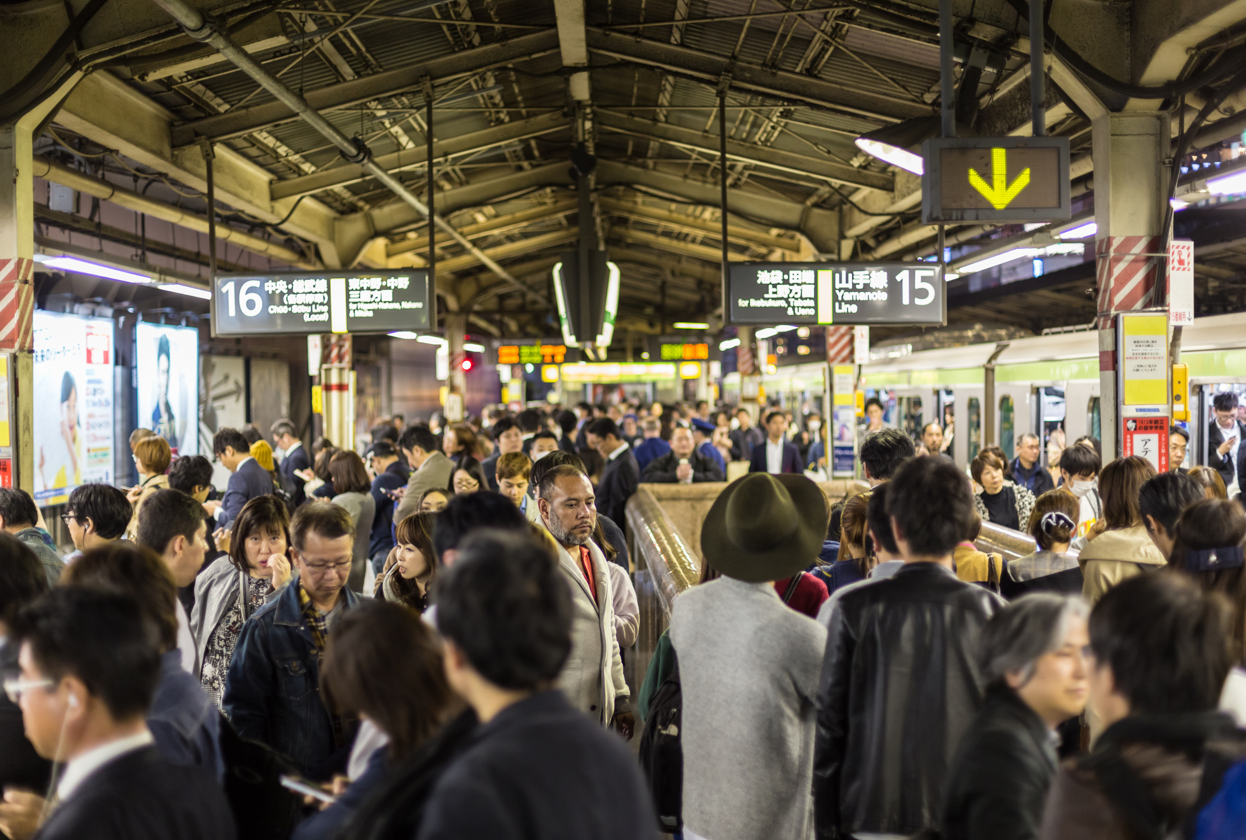 การขึ้นรถไฟในโตเกียวช่วงชั่วโมงเร่งด่วน (Tokyo Rush Hour)